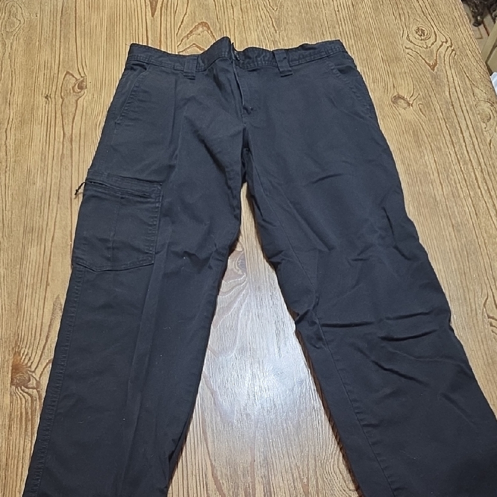 Columbia Men's Dark Cargo Pants